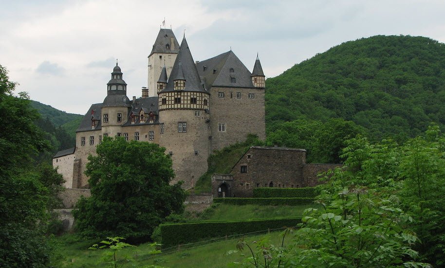Buerresheim Castle, Sankt Johann, Mayen-Koblenz, Germany, Germany